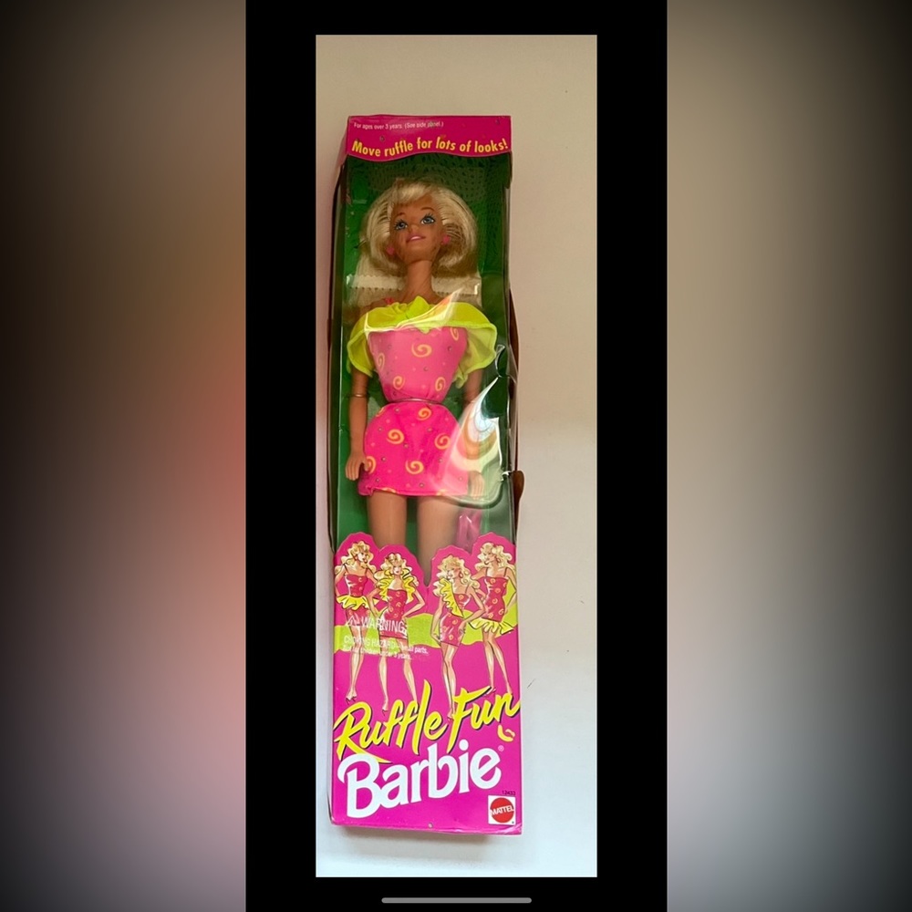 BARBIE Ruffle Fun Vintage doll